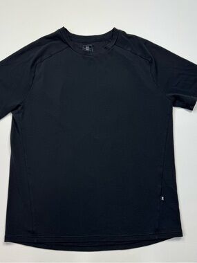 On Running Men's Blue Short Sleeve Crew Tee Size Medium